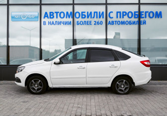 Подержанный автомобиль LADA (ВАЗ) Granta Liftback 2019 года (2 фото)