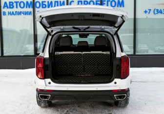 Подержанный автомобиль GAC GS8 2023 года (21 фото)