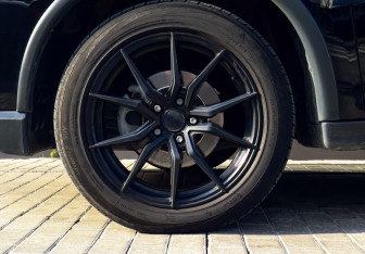 Подержанный автомобиль Mitsubishi Outlander 2019 года (21 фото)