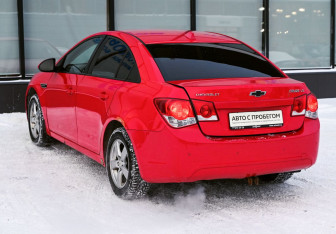 Подержанный автомобиль Chevrolet Cruze Sedan 2009 года (3 фото)