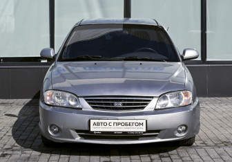 Подержанный автомобиль Kia Spectra Sedan 2007 года (8 фото)