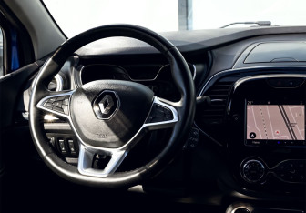 Подержанный автомобиль Renault Kaptur 2020 года (19 фото)