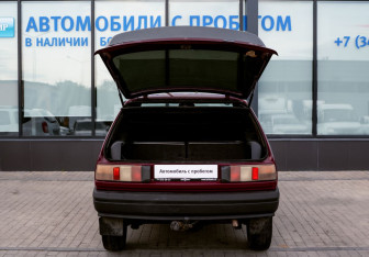 Подержанный автомобиль ИЖ 2126 «Ода» 2004 года (20 фото)