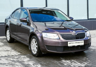 Подержанный автомобиль Skoda Octavia Liftback 2013 года (7 фото)