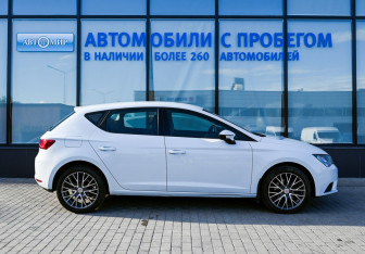 Подержанный автомобиль SEAT Leon Hatchback 2013 года (6 фото)
