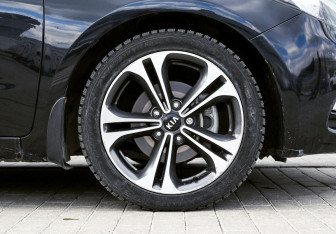 Подержанный автомобиль Kia Cerato Sedan 2013 года (21 фото)