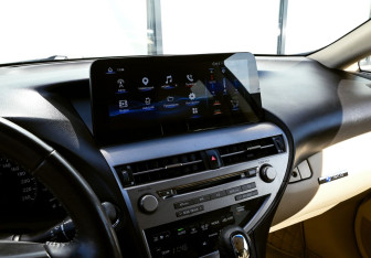 Подержанный автомобиль Lexus RX 2011 года (11 фото)