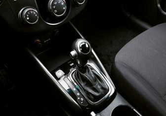 Подержанный автомобиль Kia Cerato Sedan 2010 года (15 фото)