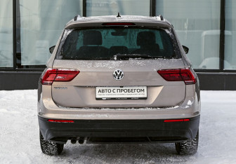 Подержанный автомобиль Volkswagen Tiguan 2019 года (4 фото)