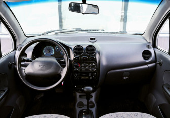 Подержанный автомобиль Daewoo Matiz 2006 года (10 фото)