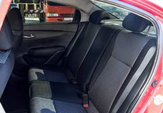 Подержанный автомобиль Kia Rio Sedan 2018 года (17 фото)