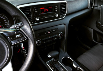 Подержанный автомобиль Kia Sportage 2018 года (9 фото)
