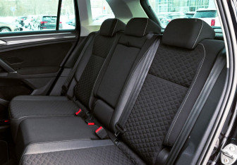 Подержанный автомобиль Volkswagen Tiguan 2018 года (19 фото)