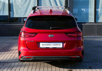 Подержанный автомобиль Kia Ceed Wagon 2019 года (4 фото)