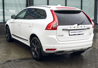 Подержанный автомобиль Volvo XC60 2014 года (3 фото)