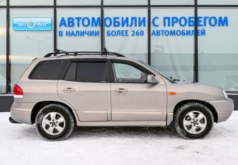 Подержанный автомобиль Hyundai Santa Fe 2008 года (6 фото)