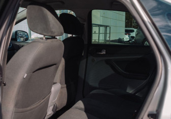 Подержанный автомобиль Ford Focus Sedan 2008 года (15 фото)