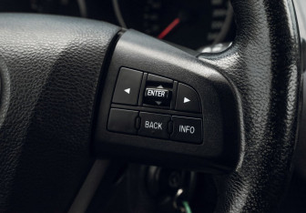 Подержанный автомобиль Mazda 3 Hatchback 2011 года (11 фото)