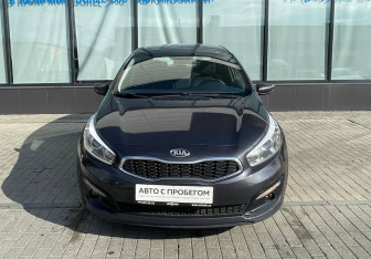 Подержанный автомобиль Kia Ceed Hatchback 2017 года (8 фото)