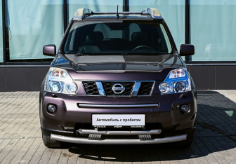 Подержанный автомобиль Nissan X-Trail 2008 года (8 фото)