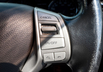 Подержанный автомобиль Nissan X-Trail 2014 года (11 фото)