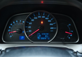 Подержанный автомобиль Toyota RAV4 2013 года (14 фото)