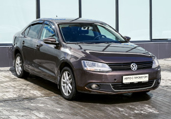 Подержанный автомобиль Volkswagen Jetta Sedan 2012 года (7 фото)