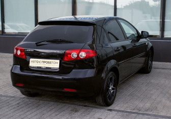 Подержанный автомобиль Chevrolet Lacetti Hatchback 2010 года (5 фото)