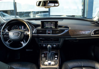 Подержанный автомобиль Audi A6 Sedan 2016 года (19 фото)