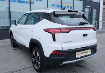 Подержанный автомобиль Москвич 3 2024 года (3 фото)