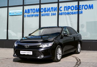 Подержанный автомобиль Toyota Camry Sedan 2015 года (1 фото)