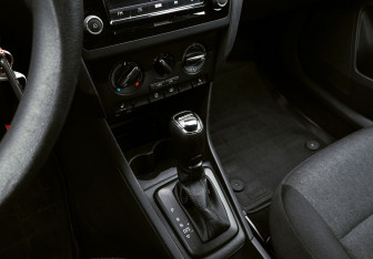 Подержанный автомобиль Skoda Rapid Liftback 2018 года (9 фото)