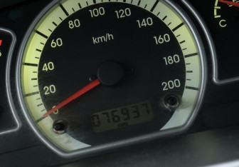 Подержанный автомобиль Daewoo Nexia Sedan 2011 года (14 фото)