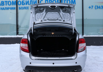 Подержанный автомобиль LADA (ВАЗ) Granta Sedan 2024 года (17 фото)