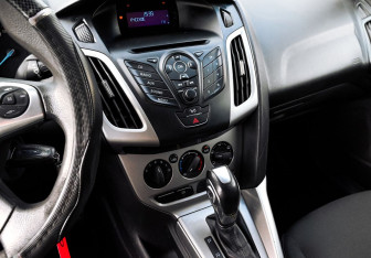 Подержанный автомобиль Ford Focus Wagon 2012 года (9 фото)