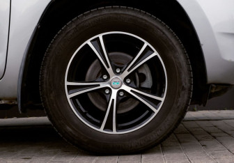 Подержанный автомобиль Toyota RAV4 2007 года (20 фото)