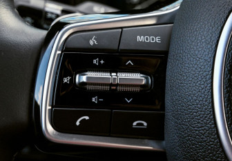 Подержанный автомобиль Kia Sorento 2023 года (14 фото)