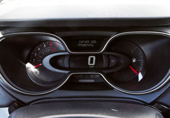 Подержанный автомобиль Renault Kaptur 2021 года (11 фото)