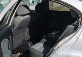 Подержанный автомобиль Skoda Octavia Liftback 2010 года (14 фото)