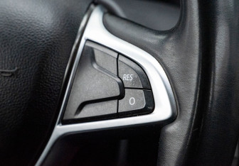 Подержанный автомобиль Renault Logan Sedan 2019 года (11 фото)