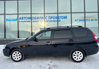 Подержанный автомобиль LADA (ВАЗ) Priora Wagon 2011 года (2 фото)