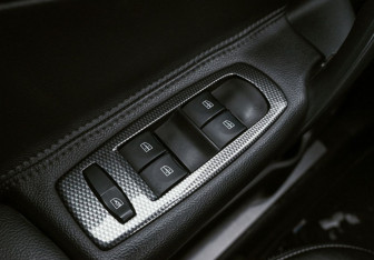 Подержанный автомобиль Renault Koleos 2013 года (17 фото)