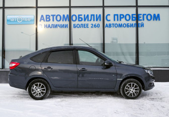 Подержанный автомобиль LADA (ВАЗ) Granta Liftback 2020 года (6 фото)
