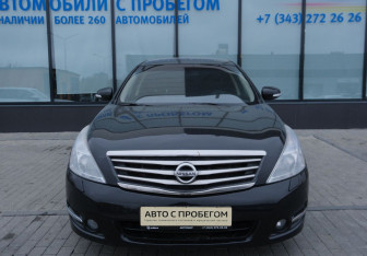 Подержанный автомобиль Nissan Teana 2012 года (8 фото)