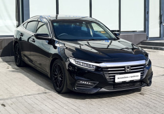 Подержанный автомобиль Honda Insight Sedan 2018 года (7 фото)