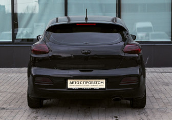 Подержанный автомобиль Kia Ceed Hatchback 2013 года (4 фото)