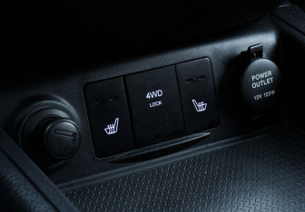 Подержанный автомобиль Hyundai Santa Fe 2006 года (13 фото)