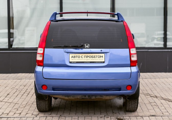 Подержанный автомобиль Honda HR-V 2002 года (4 фото)
