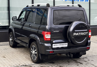 Подержанный автомобиль УАЗ Patriot 2023 года (3 фото)