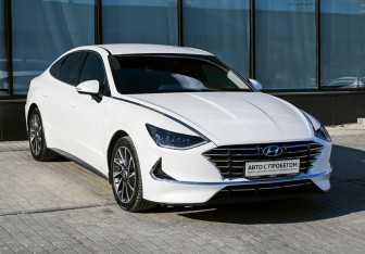 Подержанный автомобиль Hyundai Sonata 2023 года (7 фото)